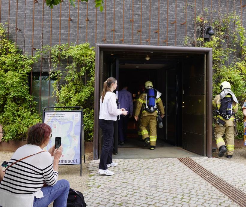 Uanmeldt brandøvelse på museet i dag