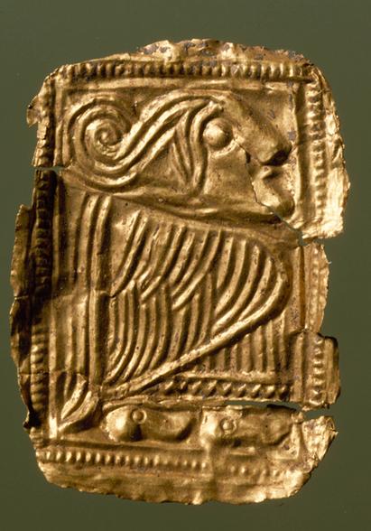 Guldgubbe fundet på Bornholm. Ca. 6. århundrede e.Kr.