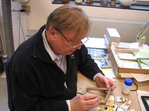 Robert Larsen Kontaktpersoner