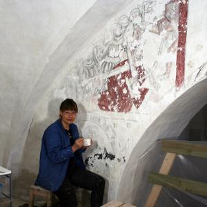 Retouchering af kalkmaleri i Selsø Kirke