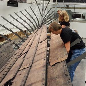 Verdens længste vikingskib monteres til udstilling