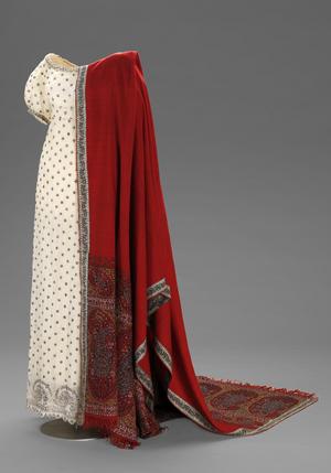 Et sjal fra Kasmir, som har tilhørt Guvernør Peder Hansens familie, ca. 1845. Foto: John Lee, 2015. Nationalmuseet (DNT 846/1951 & 3604/1962)