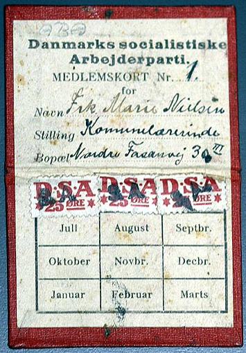 Marie Nielsens medlemsbog til Danmarks socialistiske Arbejderparti.